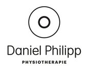 Logo von Daniel Philipp Physiotherapie mit einem kreisförmigen Symbol und dem Schriftzug darunter.